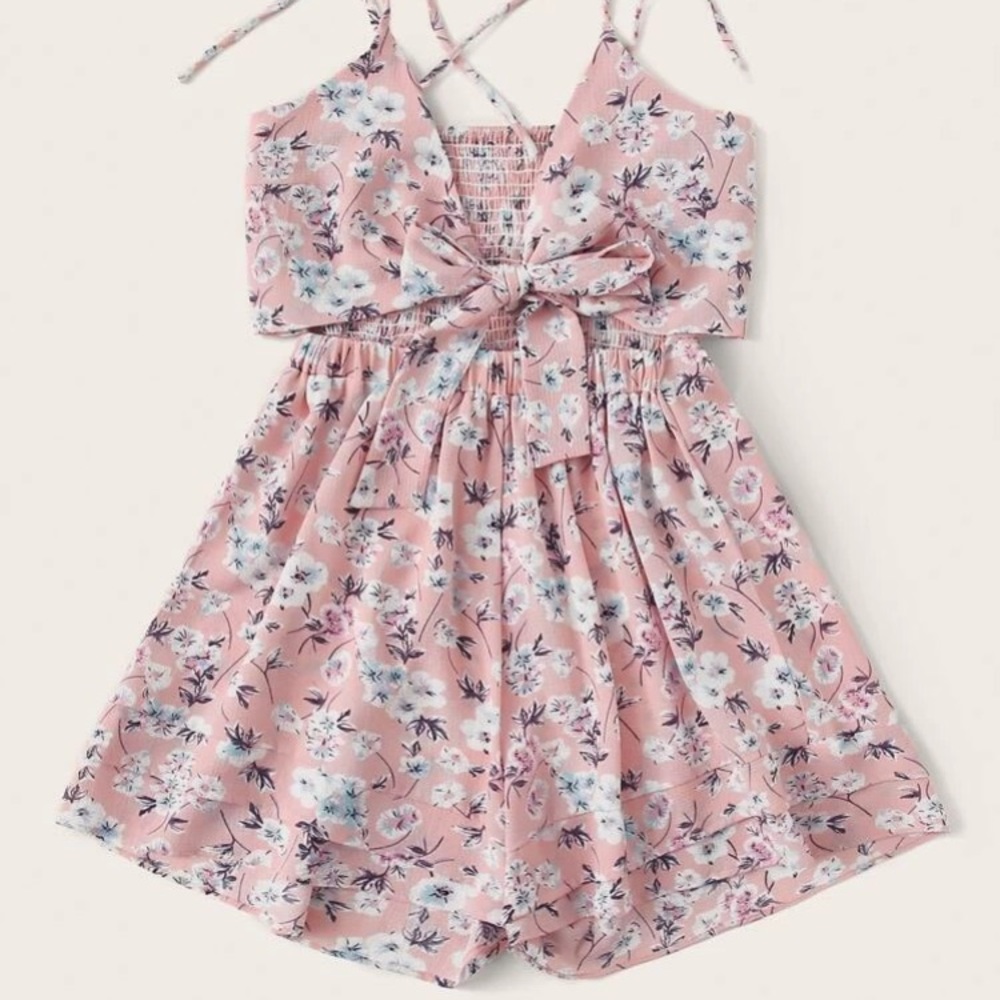 Tie Front Shorts Romper - Picture 5 of 7